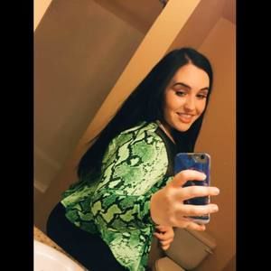 Meet your Posher, Michaela